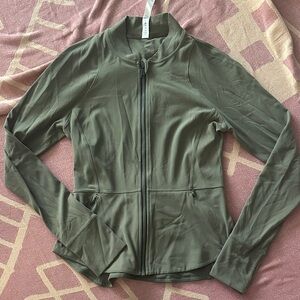 Lululemon Green Zip Up fitted jacket